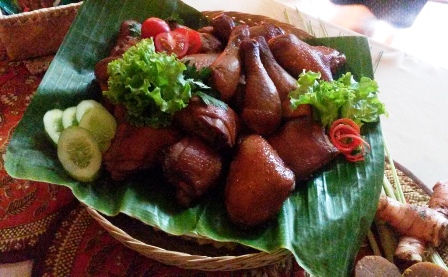 Kini Ada Cara Praktis Masak Bacem Ayam dan Tempe